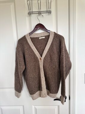 Fin and Vince wool sweater. Virgin wool